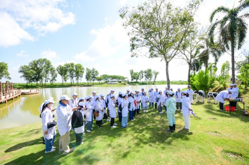 &quot;Mở kho&#225; tự nhi&#234;n&quot;: Vinamilk biến r&#224;o cản th&#224;nh v&#242;ng tuần ho&#224;n xanh tại trang trại sinh th&#225;i - Ảnh 2