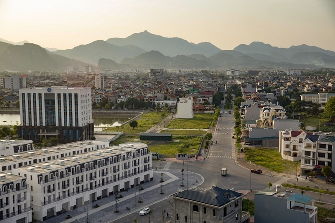 21 dự &aacute;n nh&agrave; ở tr&ecirc;n địa b&agrave;n tỉnh H&ograve;a B&igrave;nh đ&atilde; k&yacute; hợp đồng bị chậm tiến độ.