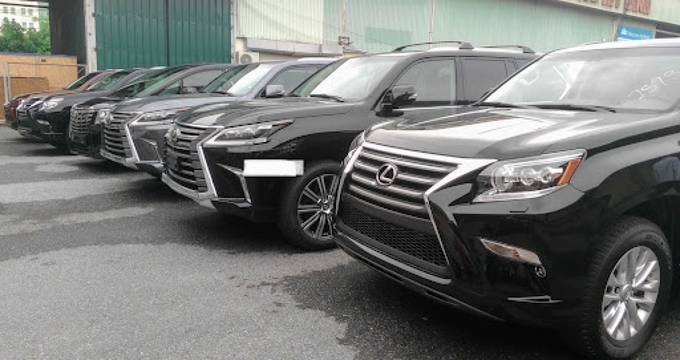 Việc nhập khẩu xe &ocirc; t&ocirc; dưới dạng qu&agrave; biếu tặng, tập trung v&agrave;o d&ograve;ng xe sang, trị gi&aacute; cao.