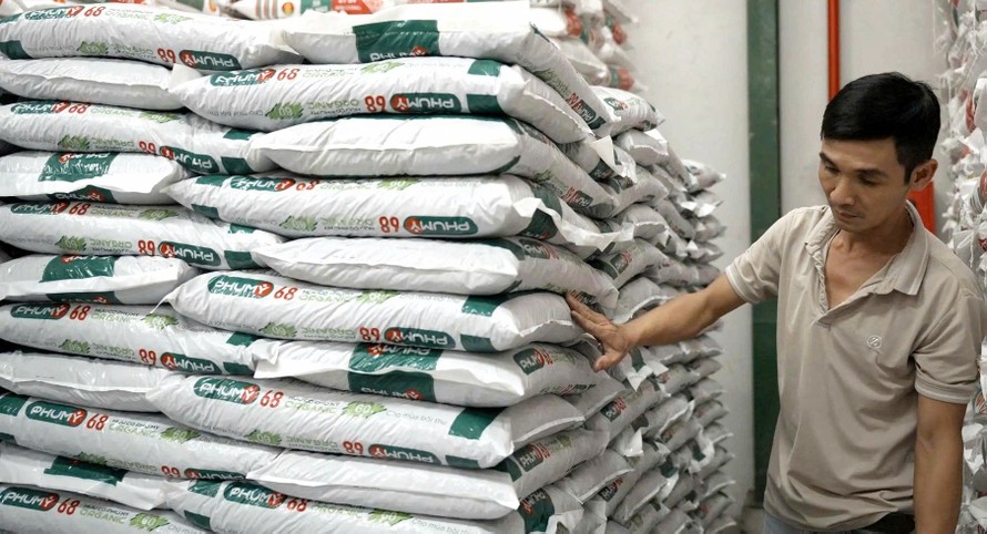 PVFCCo – Ph&#250; Mỹ ra mắt Hữu cơ Ph&#250; Mỹ Organic, ho&#224;n thiện “Bộ ba v&#224;ng” dinh dưỡng cho n&#244;ng nghiệp bền vững - Ảnh 1