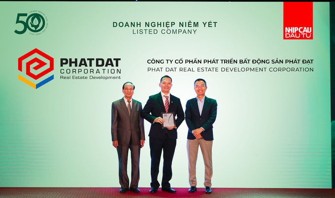 Tại ng&agrave;y 30/6/2023, số lượng nh&acirc;n vi&ecirc;n của nh&oacute;m c&ocirc;ng ty chỉ c&ograve;n l&agrave; 243 người, giảm 112 người, tương đương 31,5% so với cuối năm 2022.