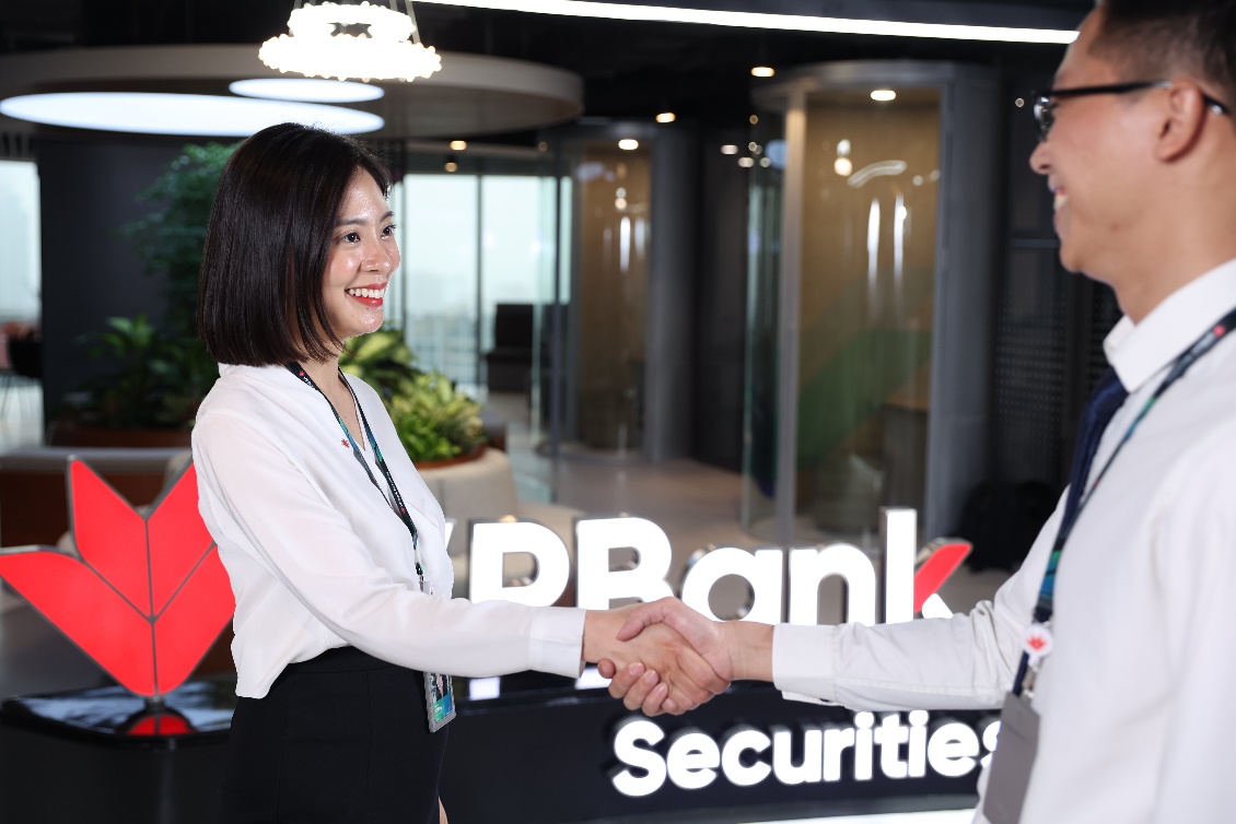 Giao dịch chứng khoán rinh ngay Iphone 14 Promax cùng VPBankS - Ảnh 2