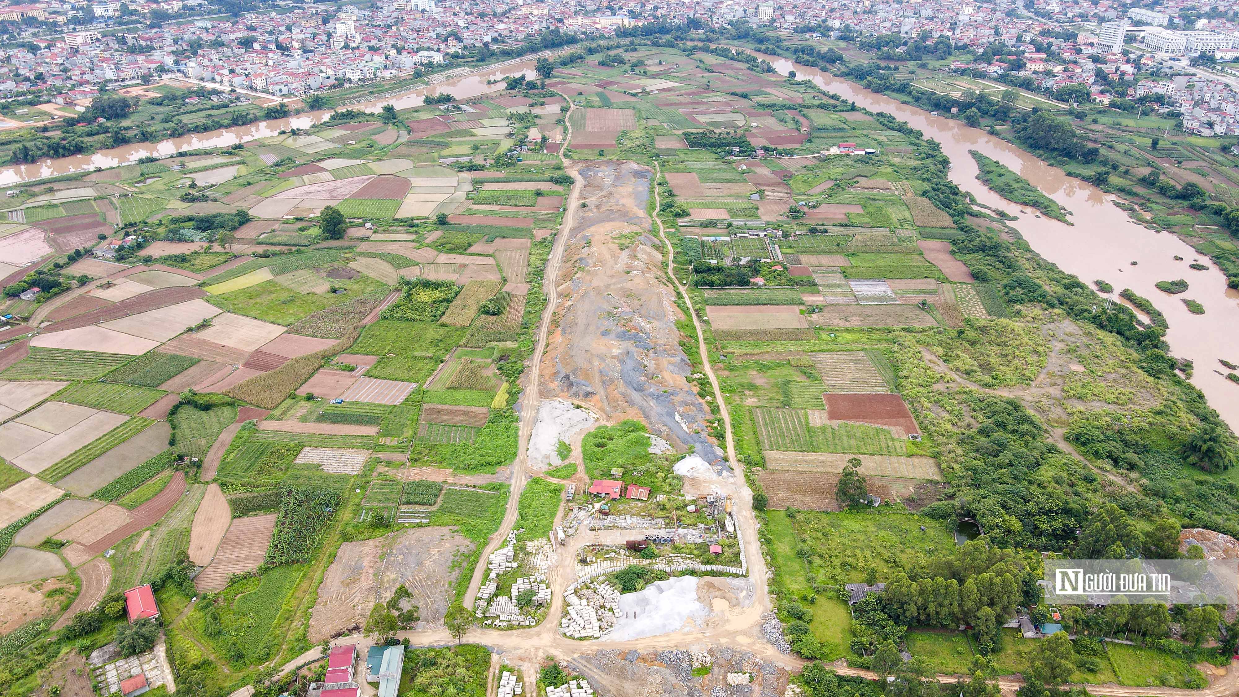 Trong qu&aacute; tr&igrave;nh tổ chức triển khai, thực hiện dự &aacute;n Khu đ&ocirc; thị mới Mai Pha, UBND tỉnh Lạng Sơn đ&atilde; c&oacute; văn bản&nbsp;chỉ đạo tạm dừng việc giải ph&oacute;ng mặt bằng, tạm dừng thực hiện dự &aacute;n, đồng thời giao Ban c&aacute;n sự Đảng UBND tỉnh chỉ đạo r&agrave; so&aacute;t lại quy tr&igrave;nh, thủ tục ph&aacute;p l&yacute; li&ecirc;n quan đến dự &aacute;n bảo đảm chặt chẽ, đ&uacute;ng quy định của ph&aacute;p luật, r&agrave; so&aacute;t lại to&agrave;n bộ cơ chế ch&iacute;nh s&aacute;ch giải ph&oacute;ng mặt bằng, đền b&ugrave;, hỗ trợ t&aacute;i định cư...