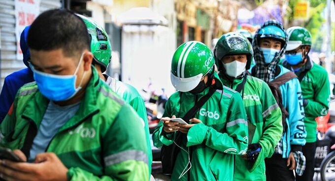 C&aacute;c ứng dụng c&ocirc;ng nghệ h&agrave;ng đầu Việt Nam như Grab, Be, Gojek đều c&oacute; phụ ph&iacute;.