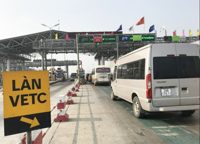 "&Ocirc;ng tr&ugrave;m BOT" Tasco: Lợi nhuận sau thuế giảm 90%, 6 th&aacute;ng mới ho&agrave;n th&agrave;nh gần 2% kế hoạch năm.