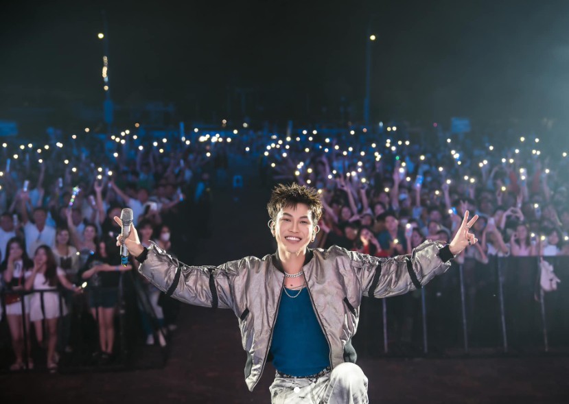 Ti&#234;u Minh Phụng đổ bộ đại nhạc hội lớn bậc nhất ph&#237;a Nam S&#224;i G&#242;n tại T&amp;T City Millennia - Ảnh 1