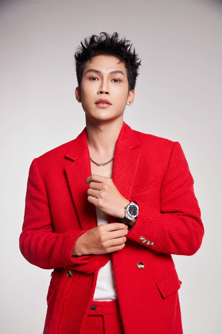 Ti&#234;u Minh Phụng đổ bộ đại nhạc hội lớn bậc nhất ph&#237;a Nam S&#224;i G&#242;n tại T&amp;T City Millennia - Ảnh 3