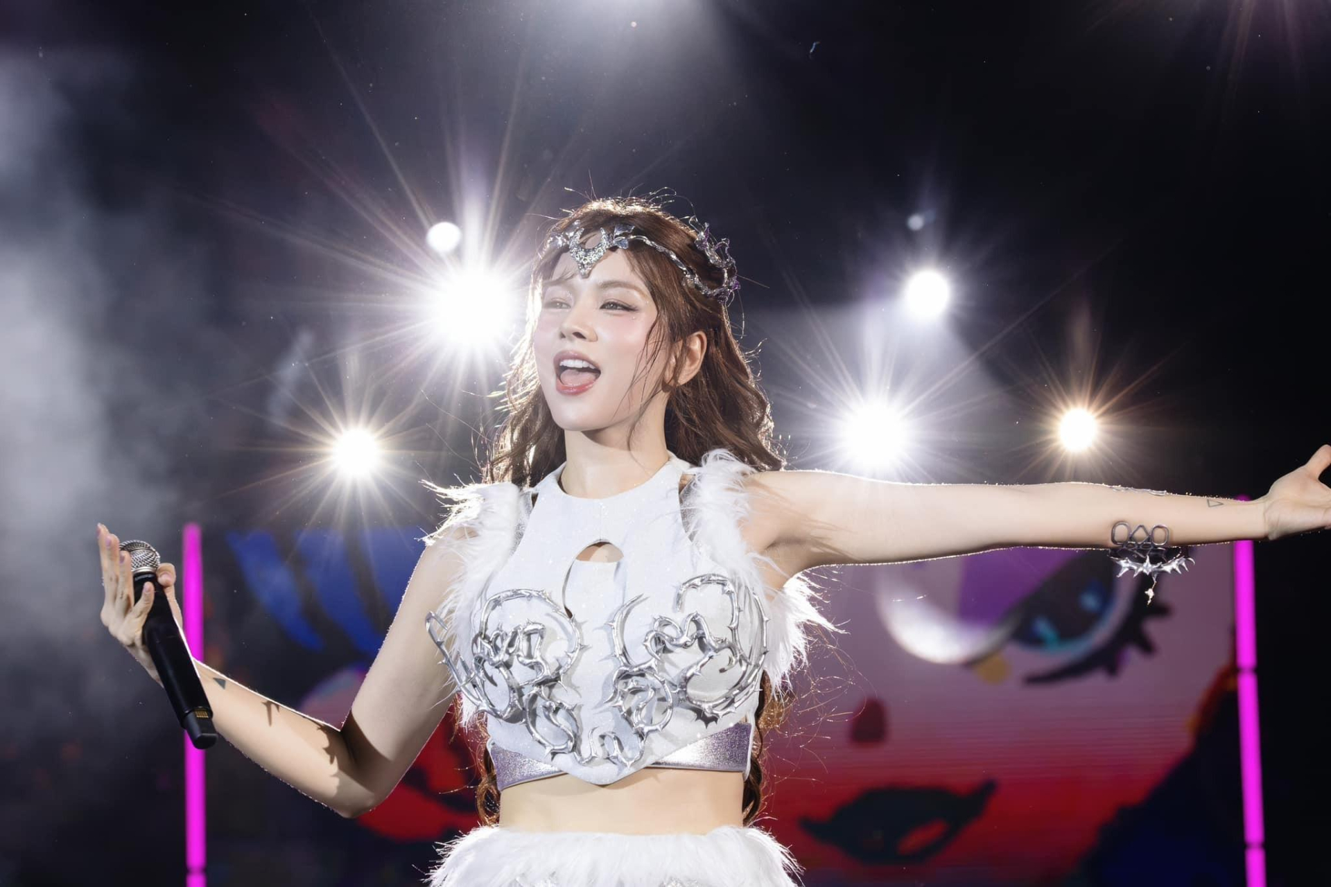 DJ Mie hứa hẹn “quẩy banh nóc” tại thành phố Thiên Niên Kỷ - Ảnh 1