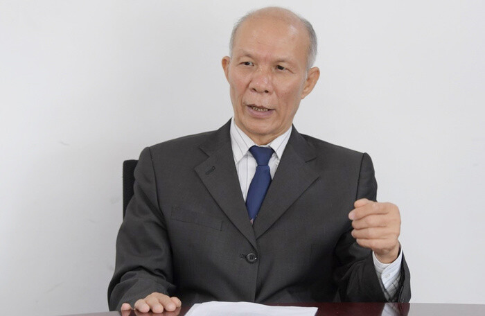 PGS.TS.&nbsp;Đinh Trọng Thịnh cho rằng nh&agrave; đầu tư n&ecirc;n cẩn trọng khi đầu tư BĐS theo cơn sốt ăn theo si&ecirc;u dự &aacute;n đường V&agrave;nh đai 4.