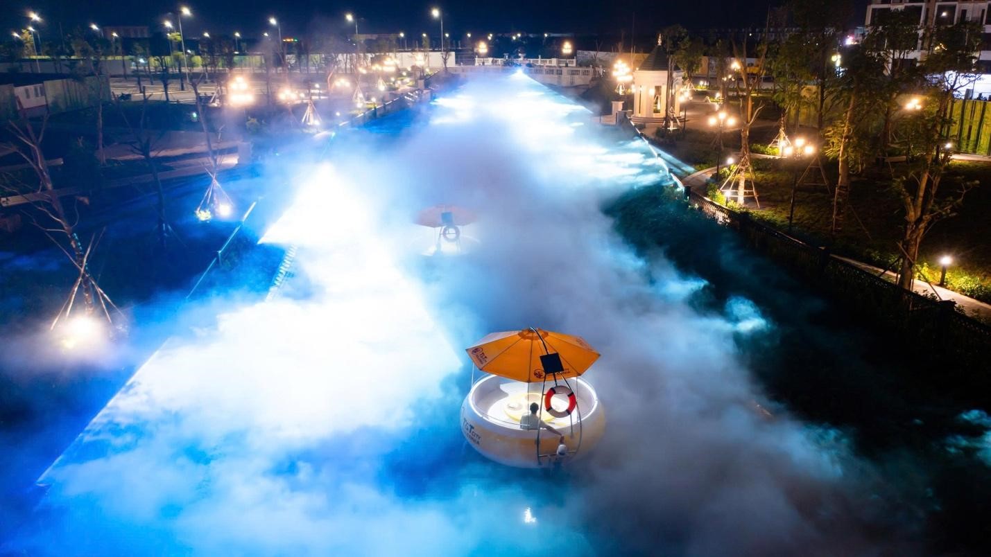 Cận cảnh D&#242;ng s&#244;ng &#193;nh s&#225;ng huyền ảo chuẩn bị được khai trương tại TP Thi&#234;n ni&#234;n kỷ - Ảnh 6