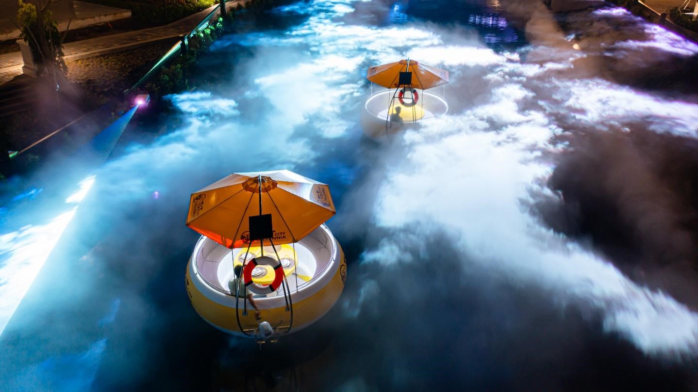 Cận cảnh D&#242;ng s&#244;ng &#193;nh s&#225;ng huyền ảo chuẩn bị được khai trương tại TP Thi&#234;n ni&#234;n kỷ - Ảnh 7