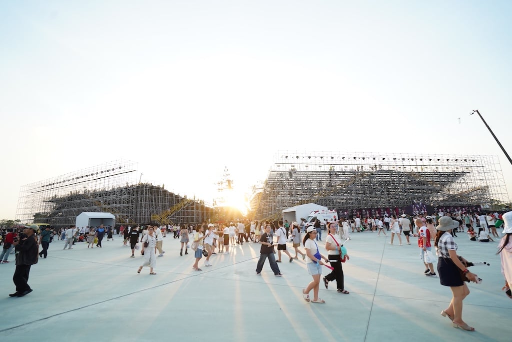 &#39;V-Concert Rạng rỡ Việt Nam&#39;: &#39;Đ&#234;m huyền thoại&#39; k&#237;ch hoạt th&#224;nh phố Expo đầu ti&#234;n tại Việt Nam - Ảnh 1