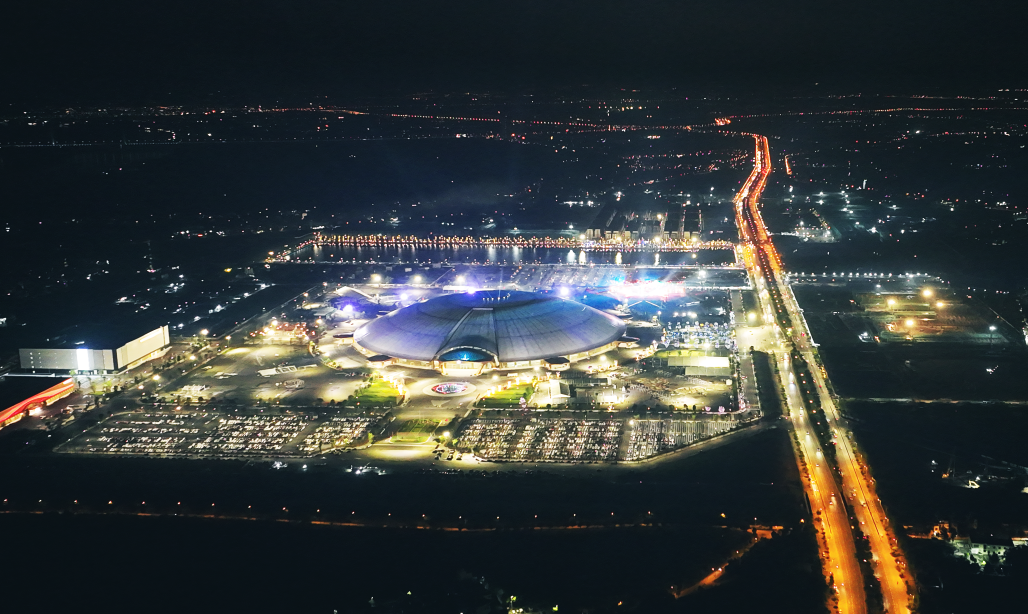 Vingroup c&#244;ng bố 2 trụ cột hoạt động mới l&#224; hạ tầng v&#224; năng lượng xanh - Ảnh 2