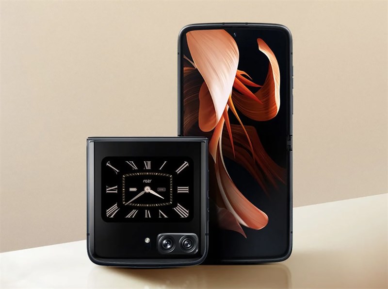 Moto Razr 2022 sẽ l&ecirc;n kệ tại Trung Quốc v&agrave;o ng&agrave;y 15/8 tới.
