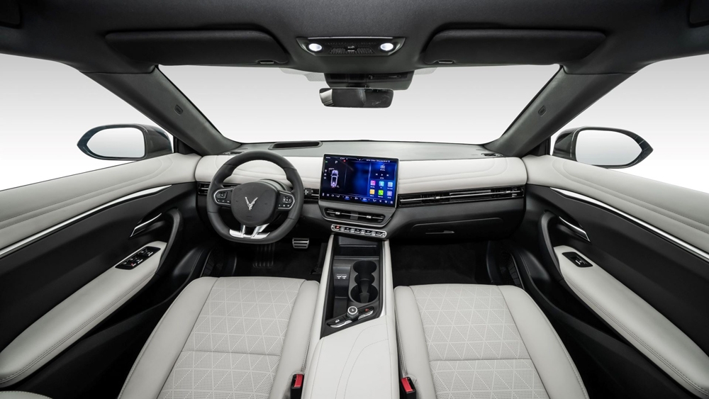 Tháng Ngâu, khách Việt vẫn “rần rần” chốt cọc VinFast VF 7 để hưởng ưu đãi chồng ưu đãi - Ảnh 3