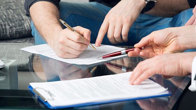 B&#225;n bảo hiểm qua ng&#226;n h&#224;ng vẫn tiếp tục kh&#243; khăn - Ảnh 1