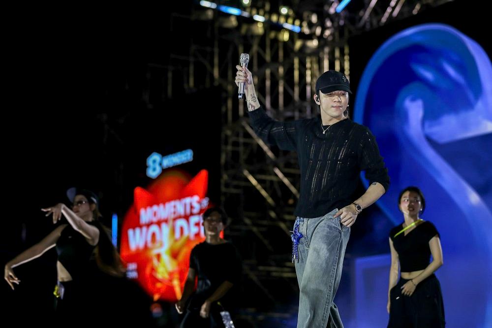 8Wonder dần trở th&agrave;nh điểm hẹn văn ho&aacute; mới của Việt Nam