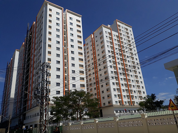 Khi sở hữu nh&agrave; chung cư, người d&acirc;n phải đ&oacute;ng thuế sử dụng đất phi n&ocirc;ng nghiệp theo quy định của ph&aacute;p luật.