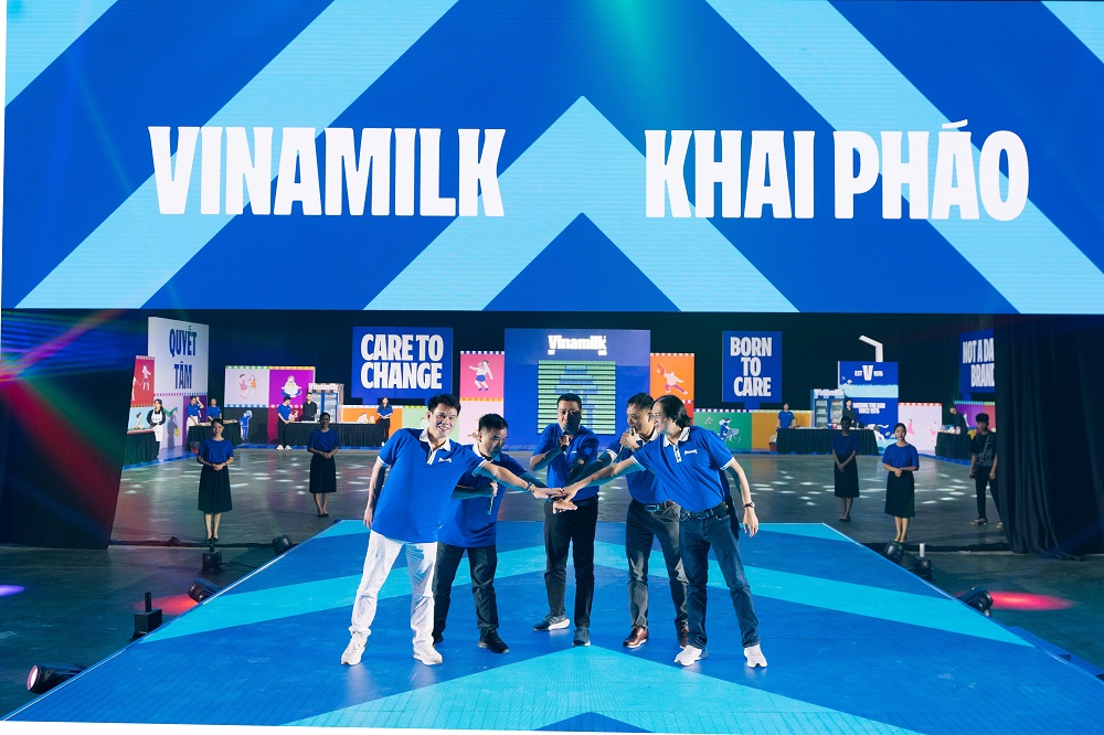 Thương hiệu nh&agrave; tuyển dụng được x&acirc;y dựng từ ch&iacute;nh đội ngũ nh&acirc;n sự hiện tại của Vinamilk. &nbsp;