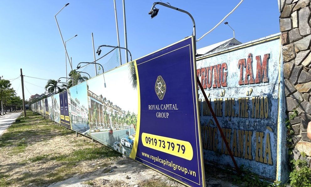 Tập đoàn Royal Capital, Cổ phần Đất Quảng nợ bảo hiểm hàng tỷ đồng - Ảnh 1
