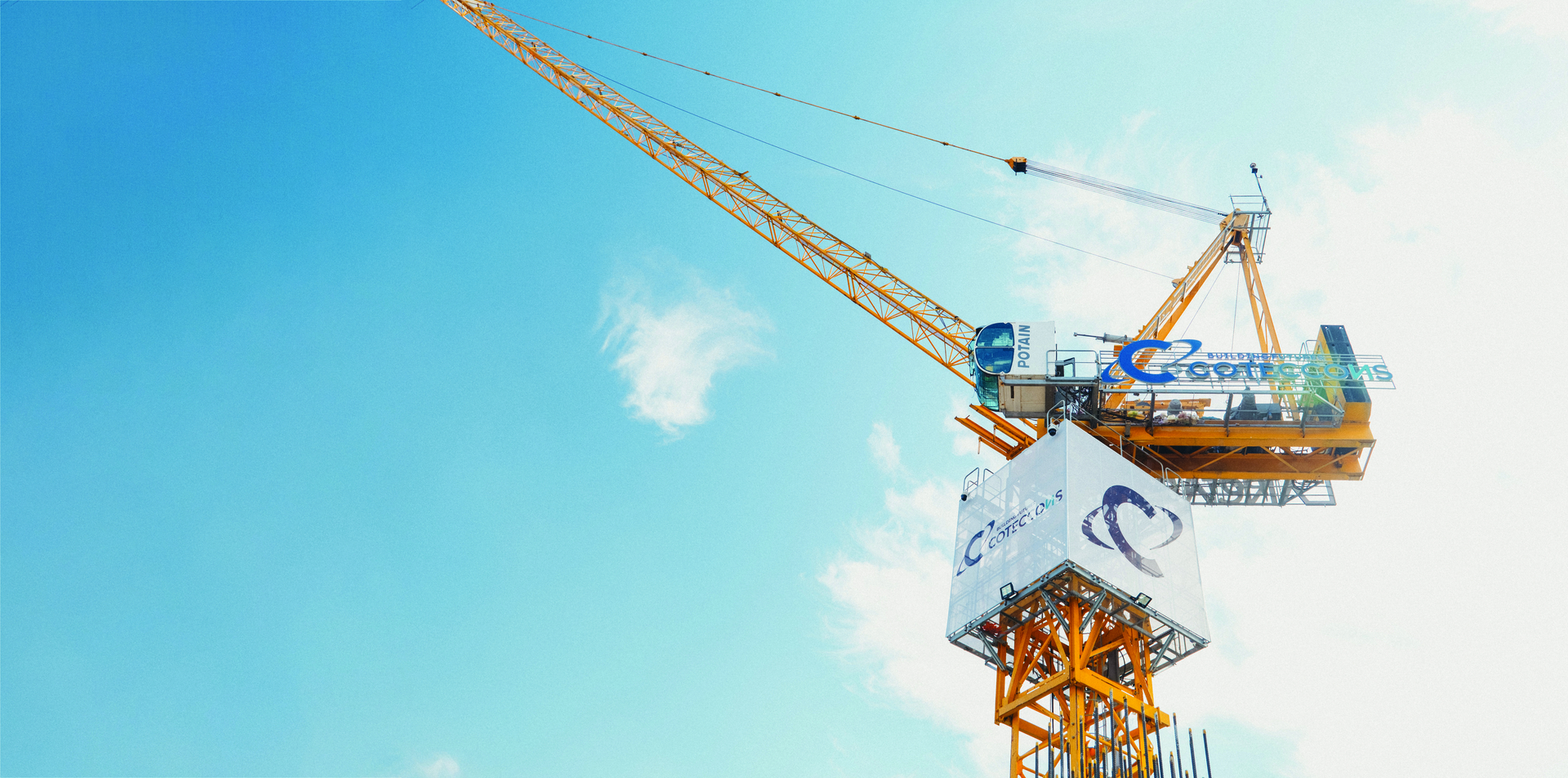 Coteccons – H&#242;a B&#236;nh: Người l&#234;n đỉnh cao, kẻ về vực s&#226;u - Ảnh 1