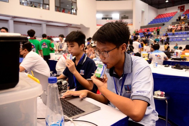 Sữa tươi Vinamilk Green Farm đạt chứng nhận an to&agrave;n v&agrave; tinh khiết từ Mỹ, mang đến d&ograve;ng sữa chất lượng, ngon thanh cho th&iacute; sinh. &nbsp;