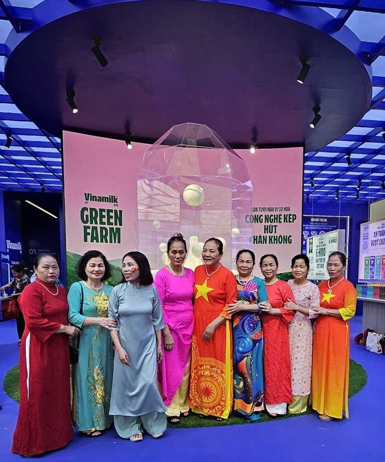 Kh&#244;ng gian trưng b&#224;y v&#224; trải nghiệm của Vinamilk h&#250;t kh&#225;ch tại Triển l&#227;m th&#224;nh tựu đất nước 80 năm - Ảnh 11