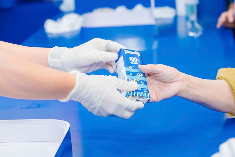 Kh&#244;ng gian trưng b&#224;y v&#224; trải nghiệm của Vinamilk h&#250;t kh&#225;ch tại Triển l&#227;m th&#224;nh tựu đất nước 80 năm - Ảnh 12