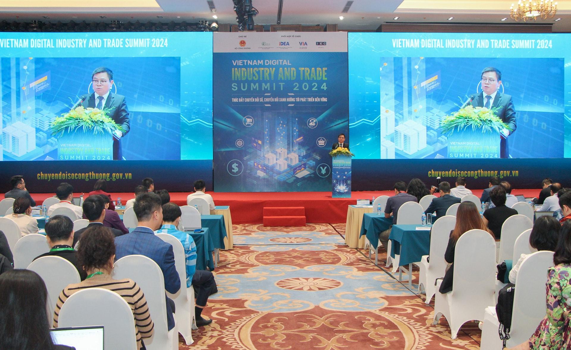 To&agrave;n cảnh Diễn đ&agrave;n Thương mại điện tử v&agrave; Kinh tế số ng&agrave;nh C&ocirc;ng Thương 2024