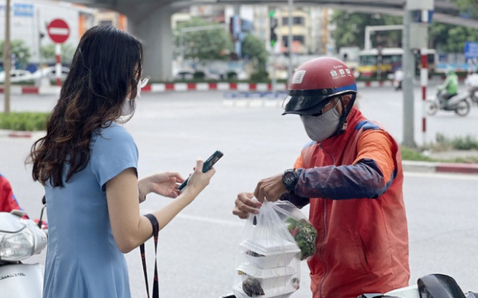 Hà Nội: Shipper được hoạt động từ 9h đến 20h hàng ngày - Ảnh 1