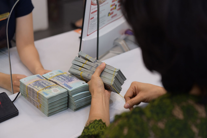 C&#225;c ng&#226;n h&#224;ng cho kh&#225;ch gi&#227;n nợ th&#234;m 6 th&#225;ng - Ảnh 1