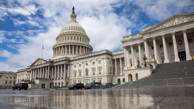 Ch&#237;nh phủ Mỹ sẽ cạn kiệt ng&#226;n s&#225;ch v&#224;o th&#225;ng 10/2021 - Ảnh 1