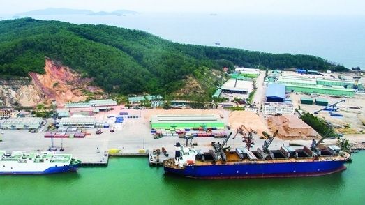 C&ocirc;ng ty CP Dịch vụ kỹ thuật PTSC Thanh H&oacute;a (UPCoM: PSN) vừa c&oacute; giải tr&igrave;nh về sự ch&ecirc;nh lệch lợi nhuận sau thuế b&aacute;n ni&ecirc;n 2023 trước v&agrave; sau kiểm to&aacute;n. Hiện PTSC Thanh H&oacute;a đang sở hữu hệ thống cơ sở hạ tầng được đầu tư đồng bộ với cảng nước s&acirc;u c&oacute; vị tr&iacute; địa l&yacute; rất thuận lợi tại Khu kinh tế Nghi Sơn của tỉnh Thanh H&oacute;a.