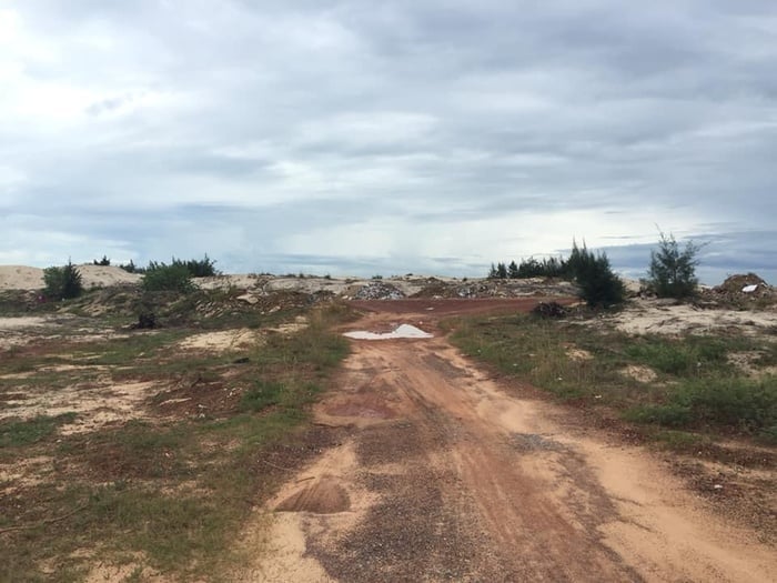 Sau nhiều năm chấp thuận, gia hạn tiến độ, đến nay dự &aacute;n Golden City Resort vẫn đang trong thực trạng &ldquo;qu&acirc;y t&ocirc;n".