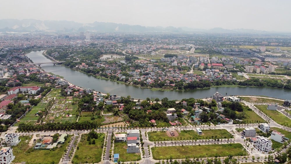 Thanh Ho&#225; v&#224; Ninh B&#236;nh: Đấu gi&#225; h&#224;ng chục l&#244; đất, khởi điểm từ 4 triệu/m2 - Ảnh 1