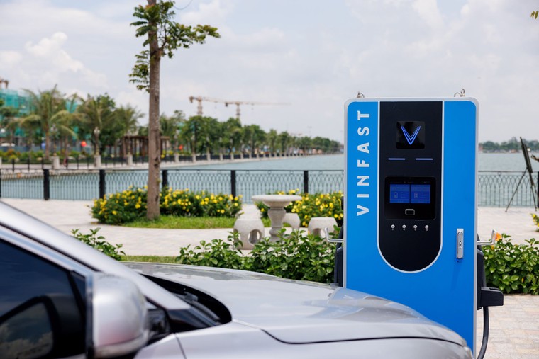 C&#243; g&#236; b&#234;n trong trạm sạc V-Green lớn nhất cả nước? - Ảnh 4