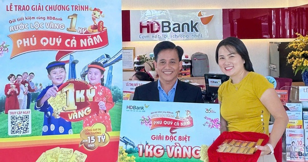 Giải Đặc biệt trị giá 1 ký vàng SJC đã được HDBank trao đến khách hàng Nguyễn Thanh Lộc (TP.HCM)