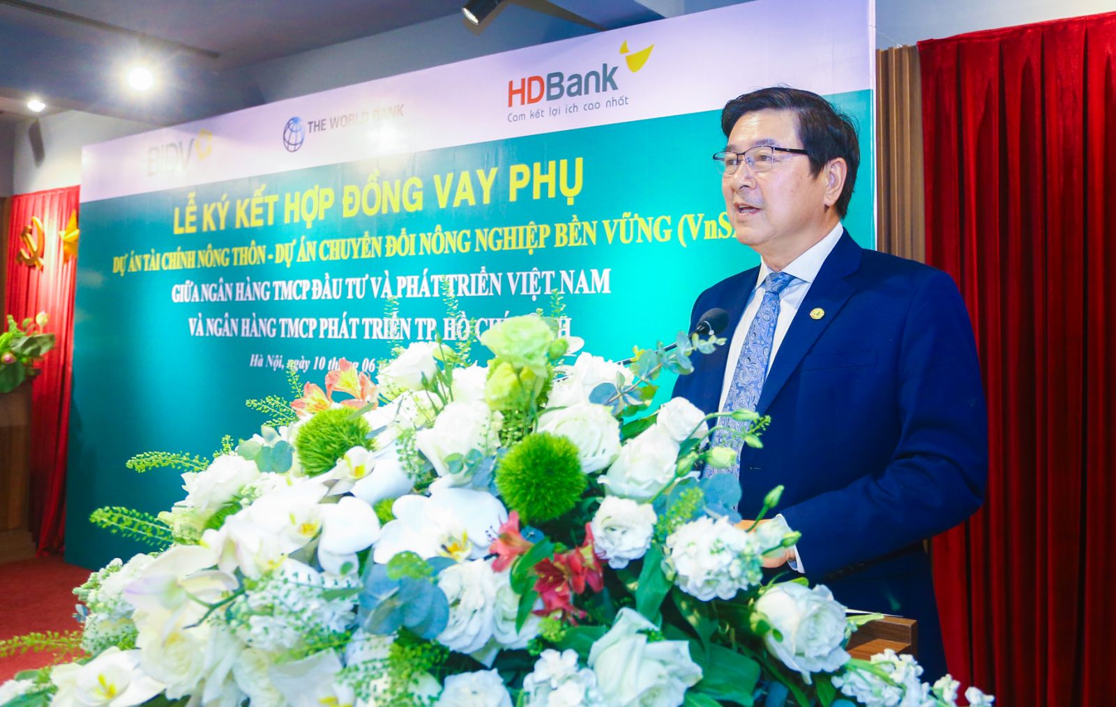 Phó Tổng Giám đốc Thường trực HDBank: 