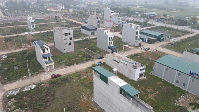 Th&agrave;nh phố Nha Trang tạm dừng t&aacute;ch thửa ngăn 'ph&acirc;n l&ocirc;, b&aacute;n nền'. (Ảnh minh hoạ)