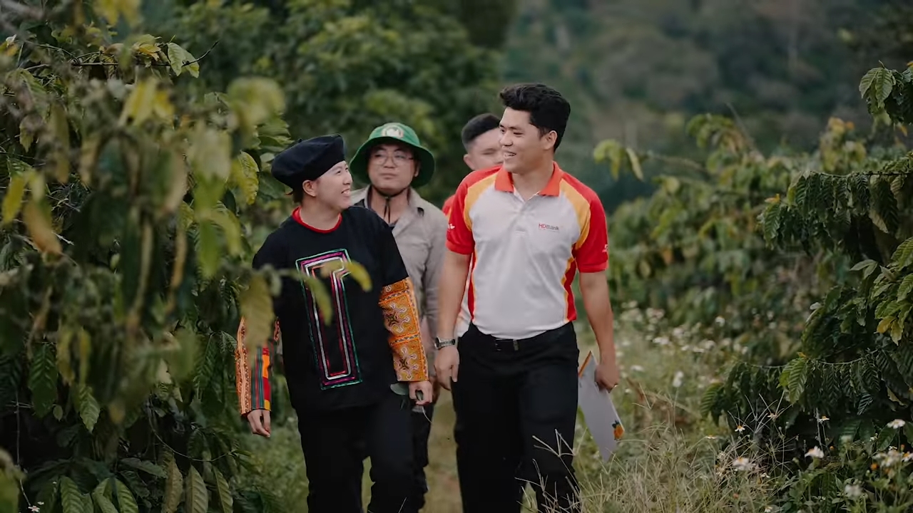 HDBank mang t&agrave;i ch&iacute;nh bền vững đến gần hơn với cộng đồng, g&oacute;p phần lan tỏa gi&aacute; trị sống h&agrave;i ho&agrave;, th&acirc;n thiện