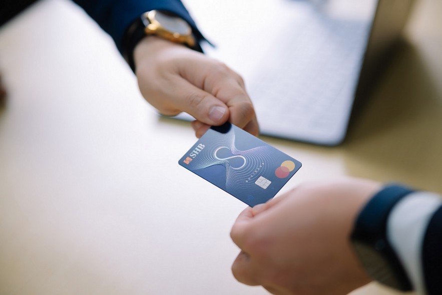 Thẻ t&#237;n dụng doanh nghiệp SHB Mastercard Business Platinum– Tối ưu chi ph&#237; v&#224; d&#242;ng tiền với 58 ng&#224;y miễn l&#227;i - Ảnh 2