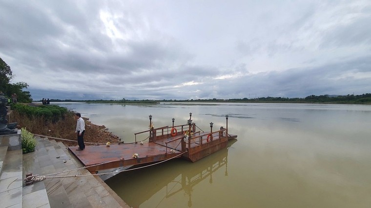 Những huyền thoại bất tử b&#234;n d&#242;ng s&#244;ng xanh Long Đại - Ảnh 3