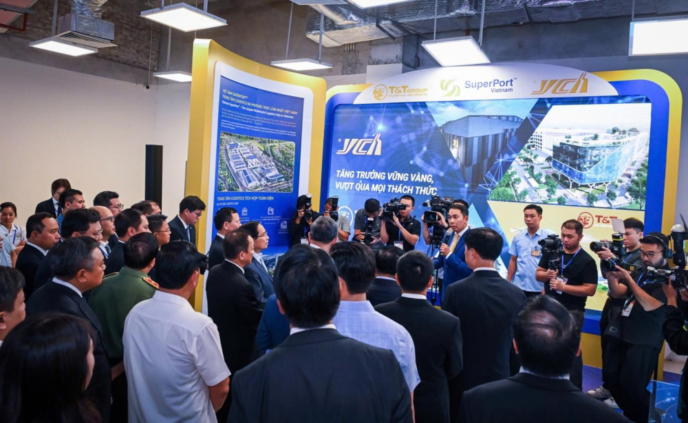 &nbsp;Tiếp tục đẩy mạnh ứng dụng AI, &ldquo;si&ecirc;u cảng&rdquo; Việt Nam SuperPort&trade; của T&amp;T Group g&acirc;y ấn tượng mạnh tại VIIE 2025