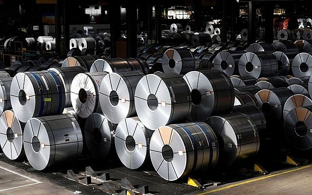 Gi&aacute; th&eacute;p trong nước thấp hơn 10% so với đầu năm.