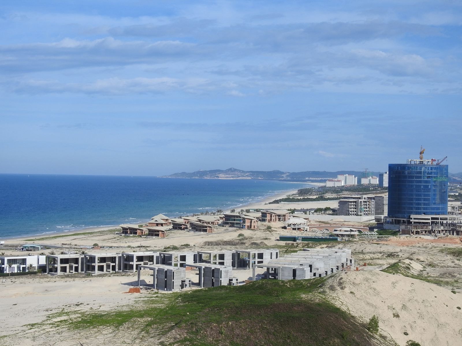 C&aacute;c dự &aacute;n đ&atilde; v&agrave; đang thi c&ocirc;ng tại Khu du lịch Bắc b&aacute;n đảo Cam Ranh.