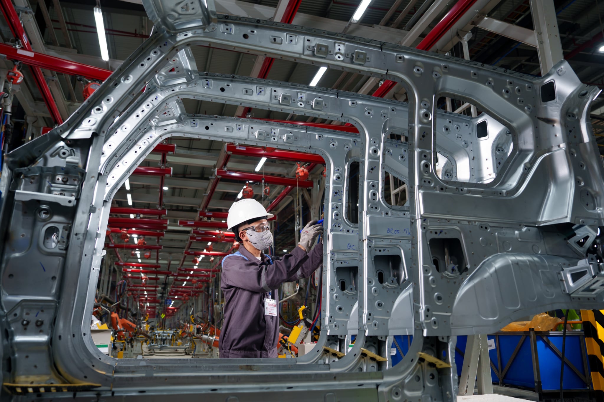 Với việc ra đời VinMetal, Tập đo&agrave;n Vingroup hướng tới chủ động nguồn cung th&eacute;p chất lượng cao cho c&aacute;c dự &aacute;n c&ocirc;ng nghiệp, năng lượng v&agrave; hạ tầng giao th&ocirc;ng trong tương lai.