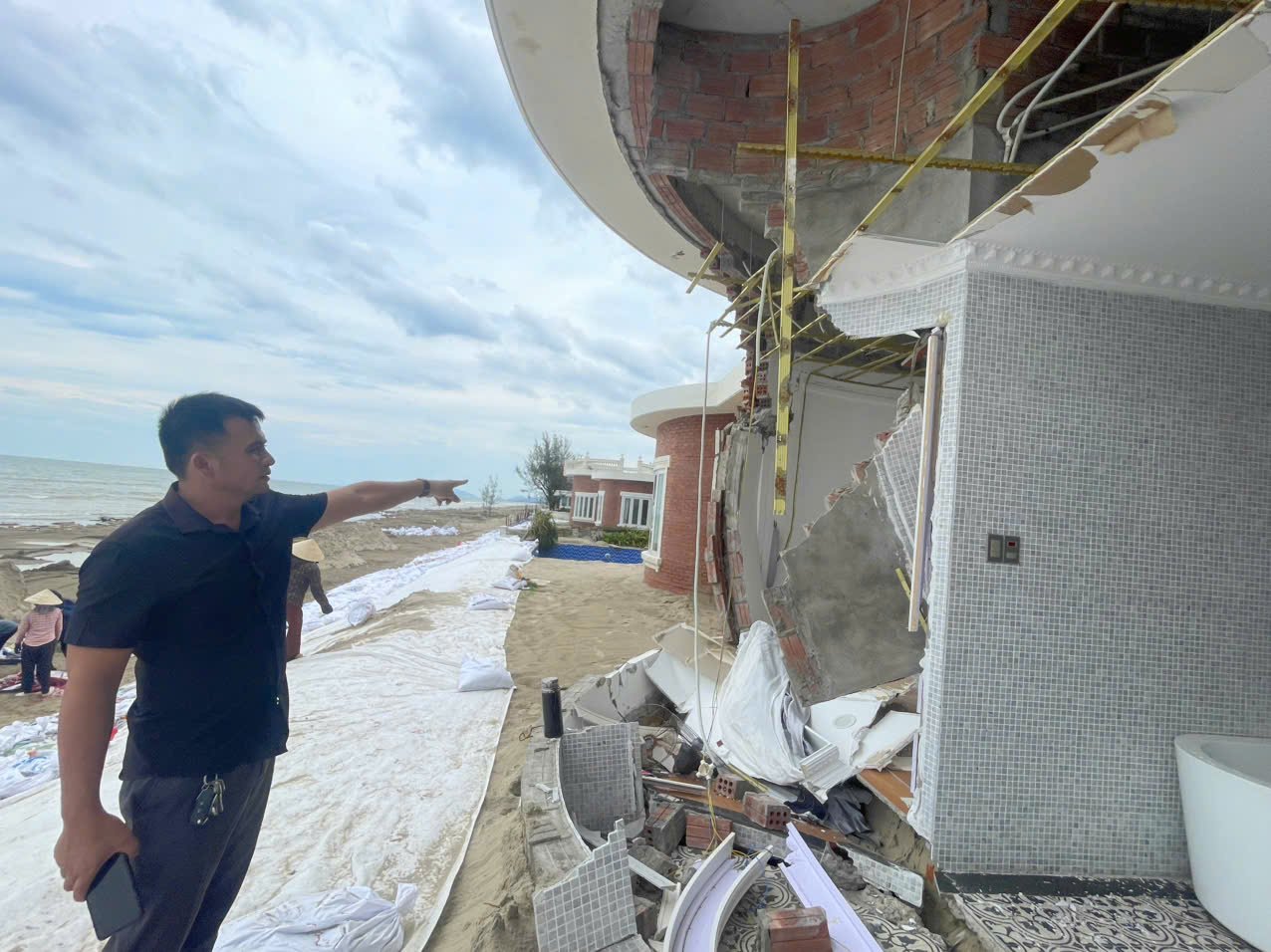 Hoa Ti&#234;n Paradise: &#39;Giấc mơ thi&#234;n đường&#39; đổ n&#225;t v&#236; b&#227;o Bualoi - Ảnh 9