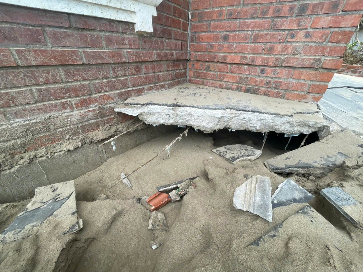 Hoa Ti&#234;n Paradise: &#39;Giấc mơ thi&#234;n đường&#39; đổ n&#225;t v&#236; b&#227;o Bualoi - Ảnh 13