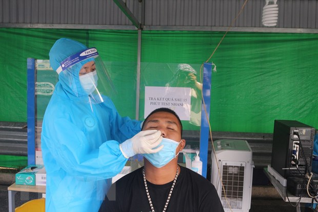 Nhiều địa phương miễn ph&#237; c&#225;ch ly cho lao động trở về từ v&#249;ng dịch - Ảnh 3