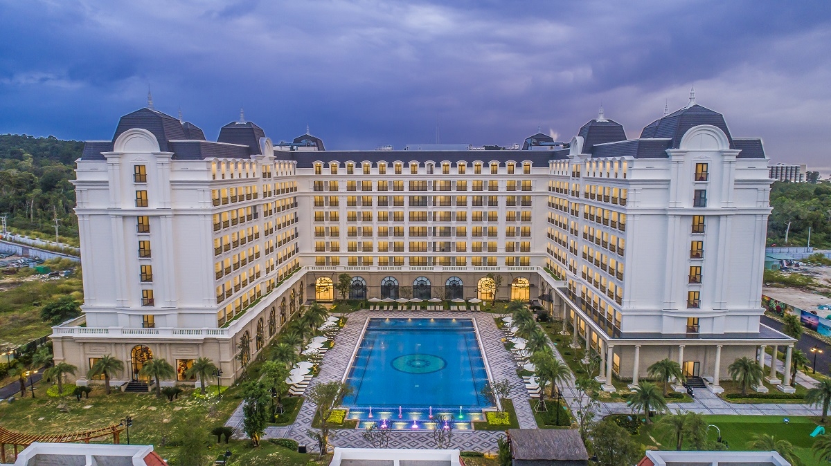 M&ocirc; h&igrave;nh hiện đại, dư địa dồi d&agrave;o l&agrave; trụ cột đảm bảo đầu tư sinh lời chắc ăn tại VinHolidays. &nbsp;